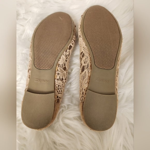 NWOT Suede and Lace Flats - Picture 3 of 3